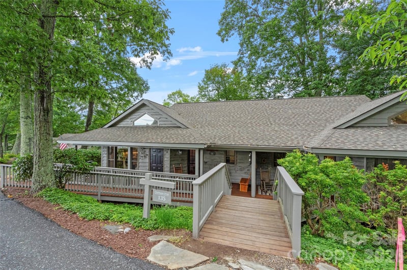 135 Club House Dr #5A, Burnsville, NC 28714