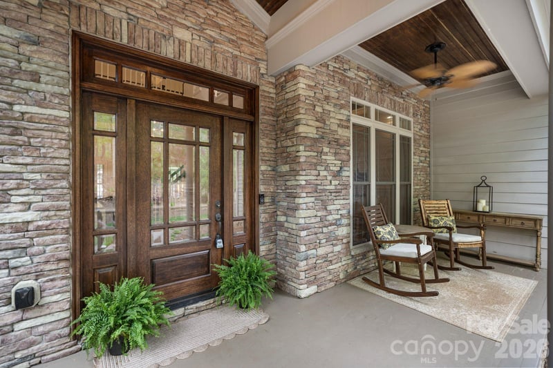 109 Hawksnest Ln, Mooresville, NC 28117