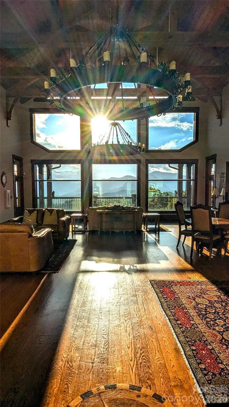 Rock Ledge Dr, Lake Lure, NC 28746