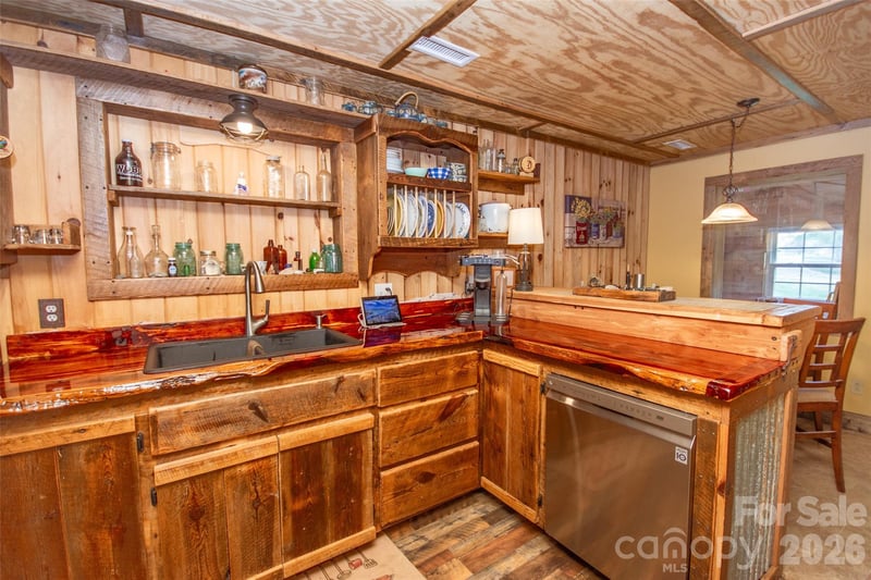 120 Mitch Rd, Union Grove, NC 28689