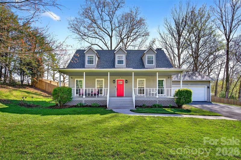 102 Charles Ridge Rd, Asheville, NC 28805