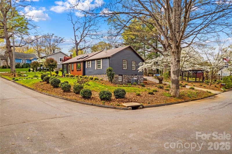 931 Wood St, Statesville, NC 28677