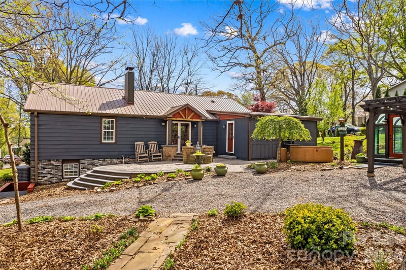 931 Wood St, Statesville, NC 28677