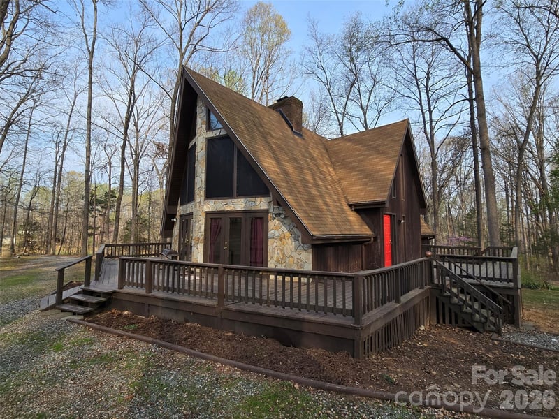 6782 Shiloh Rd, Liberty, NC 27298