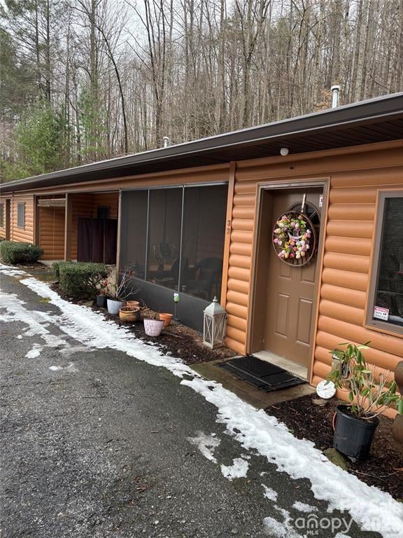 29 Plum Nearly Ln, Maggie Valley, NC 28751