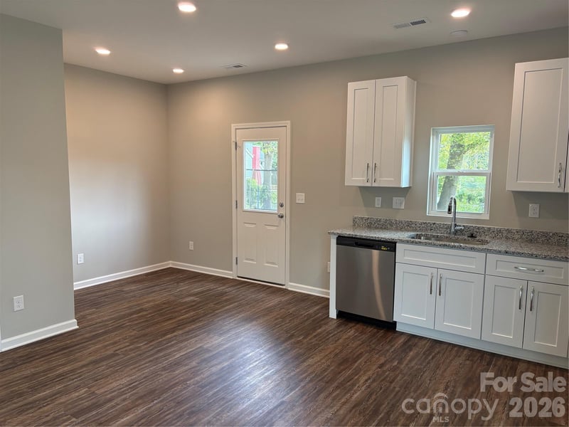 504 Broad St, Gastonia, NC 28054