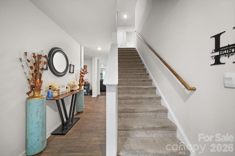 2130 Eastway Dr, Dallas, NC 28034