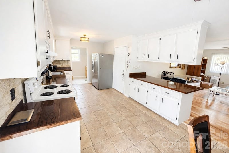 5172 Us 70 Hw, Nebo, NC 28761