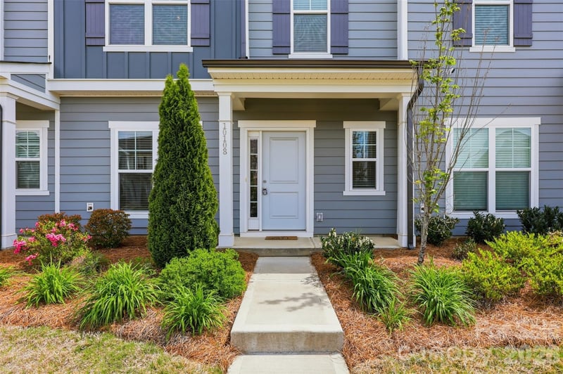 10108 Guardian Dr, Charlotte, NC 28273