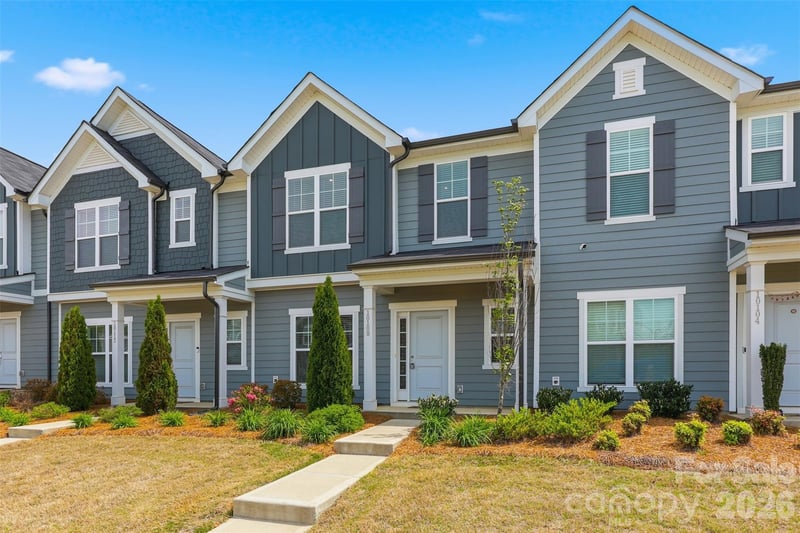 10108 Guardian Dr, Charlotte, NC 28273