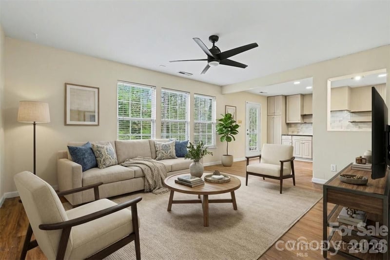 2648 Stream Bank Dr, Charlotte, NC 28269