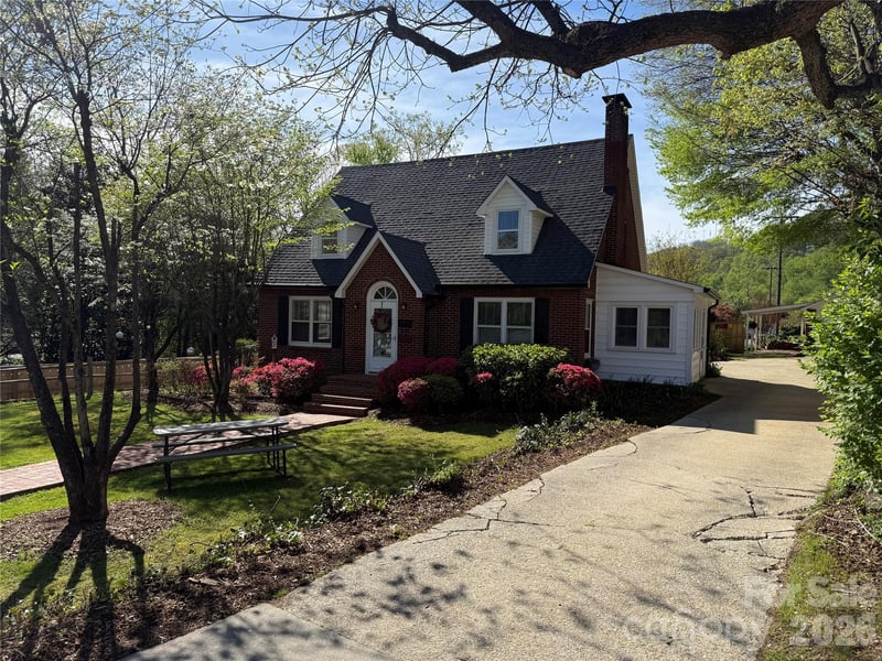110 Lincoln Ave, Marion, NC 28752