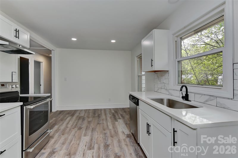 961 Clanton Rd, Charlotte, NC 28217