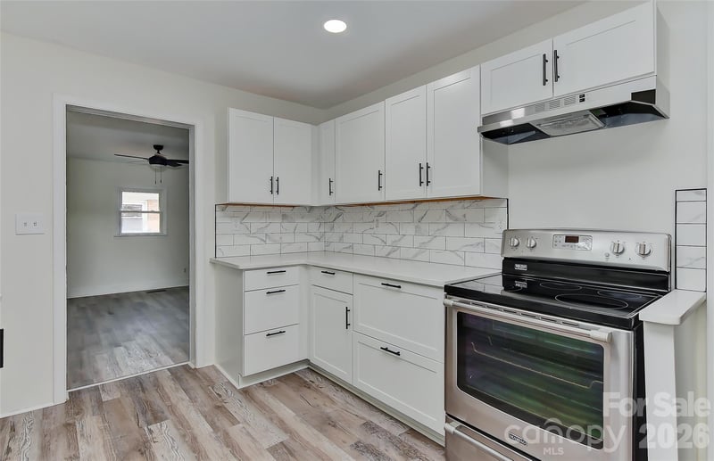 961 Clanton Rd, Charlotte, NC 28217