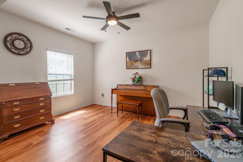 1710 Yellow Daisy Dr, Matthews, NC 28104