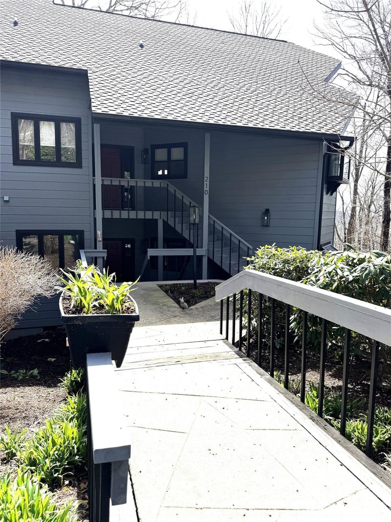 210 Grouse Moor Dr #210, Linville, NC 28646