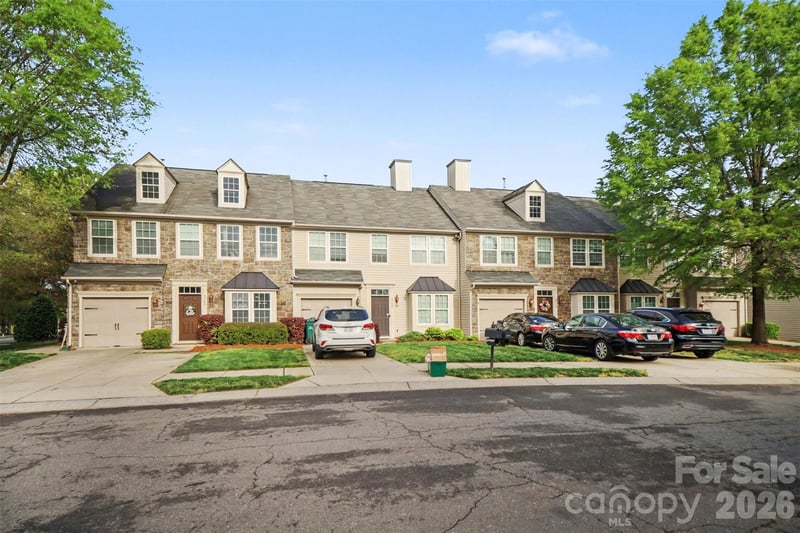 5705 Mossdale Ln, Charlotte, NC 28278