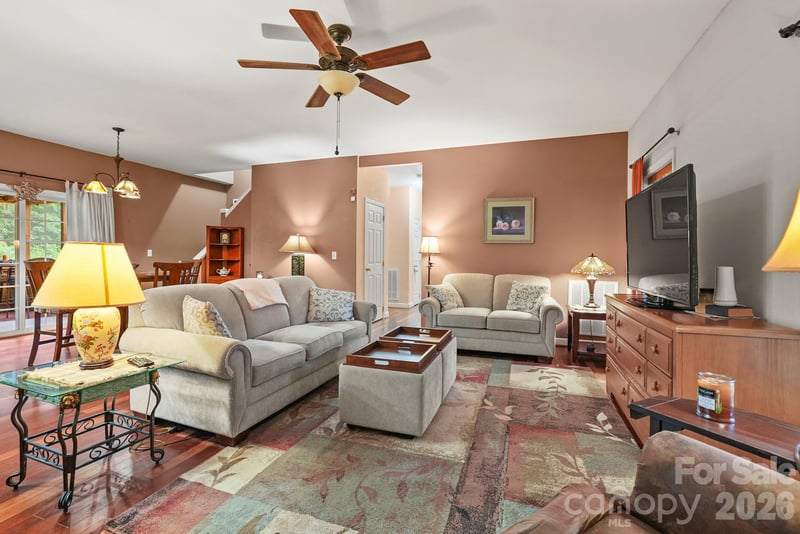 4376 Scenic View Ct, Iron Station, NC 28080
