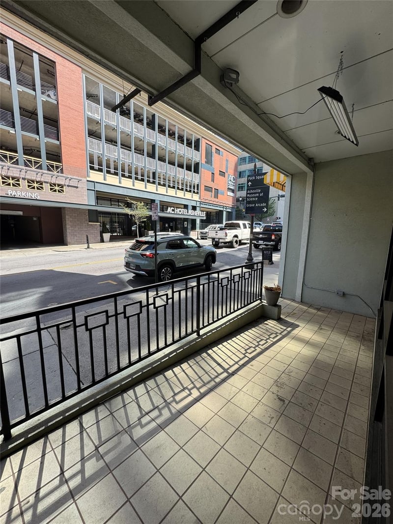 24 Lexington Ave, Asheville, NC 28801