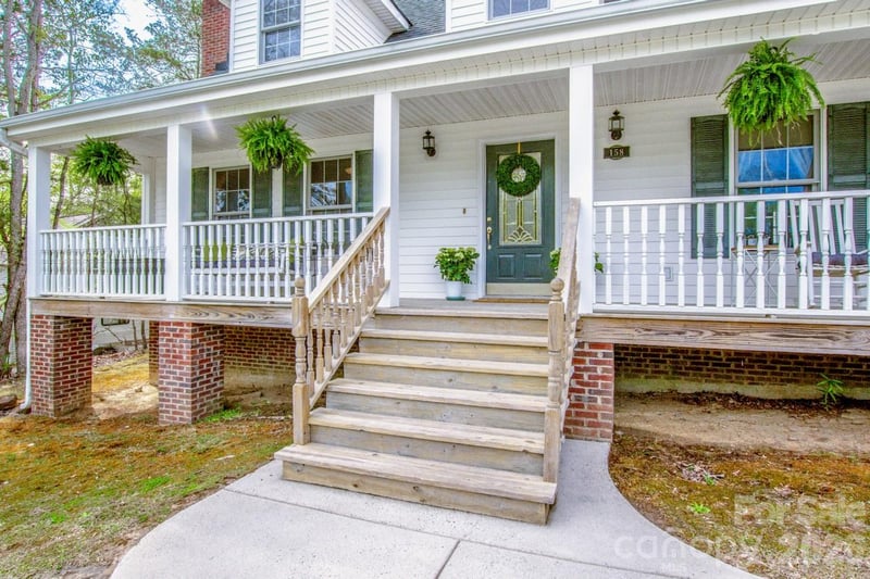 158 Wood Acre Dr, Mooresville, NC 28115