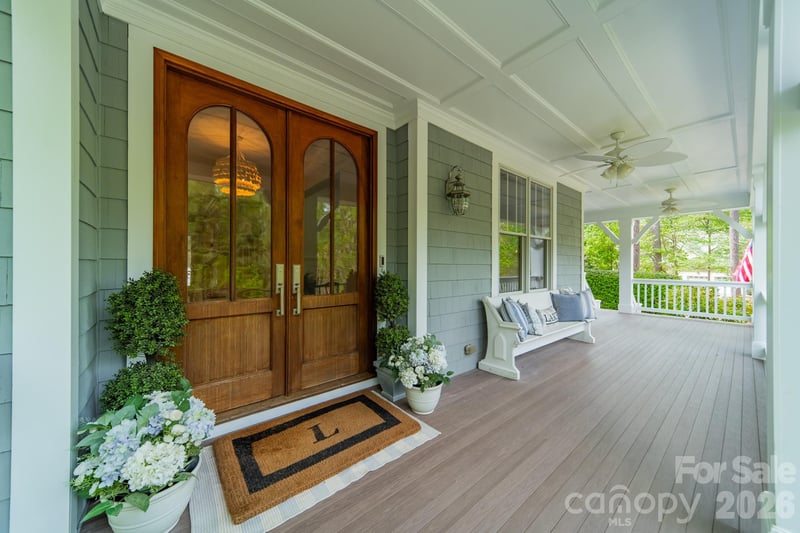 215 Freshwater Ln, Mooresville, NC 28117