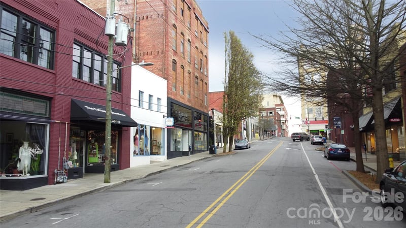 28 Lexington Ave, Asheville, NC 28801
