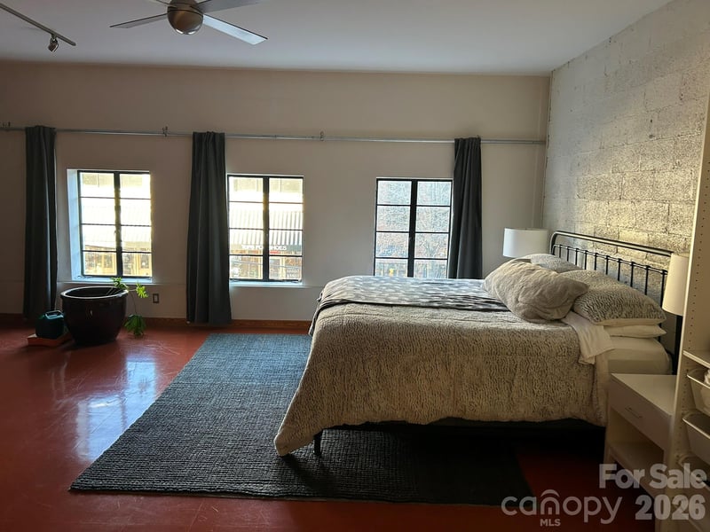 28 Lexington Ave, Asheville, NC 28801