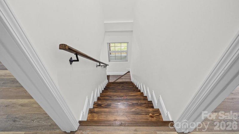 102 Carolina Ave, Bessemer City, NC 28016