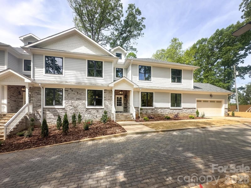 4300 Tangle Dr, Charlotte, NC 28211