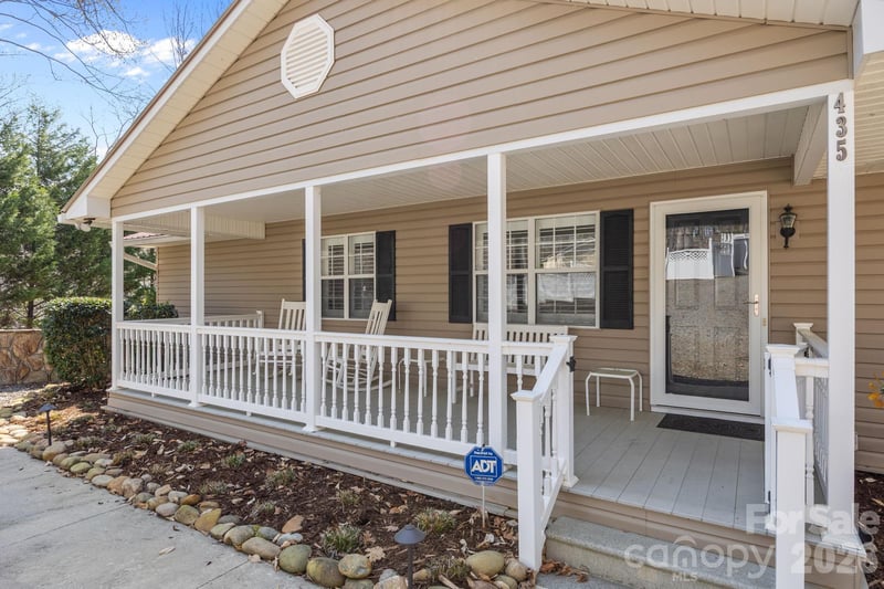 435 Lake Drive 10 Dr, Lexington, NC 27292