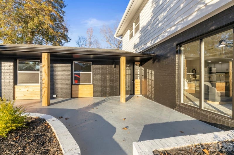 335 Eastcliff Dr, Concord, NC 28025