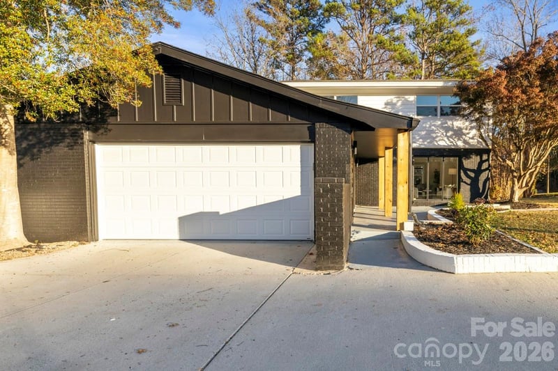 335 Eastcliff Dr, Concord, NC 28025