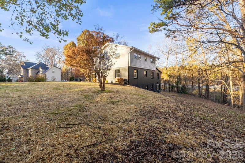 335 Eastcliff Dr, Concord, NC 28025