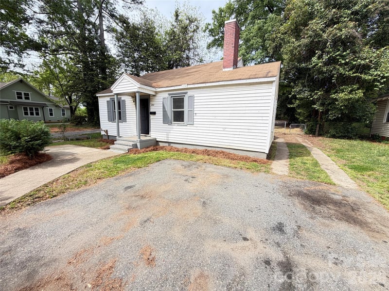 2212 Camp Greene St, Charlotte, NC 28208