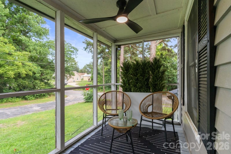 101 Fairview St, Clover, SC 29710