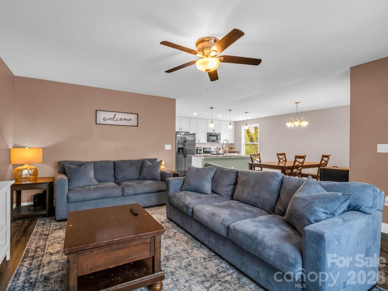 9 Shadowlawn Dr, Asheville, NC 28806