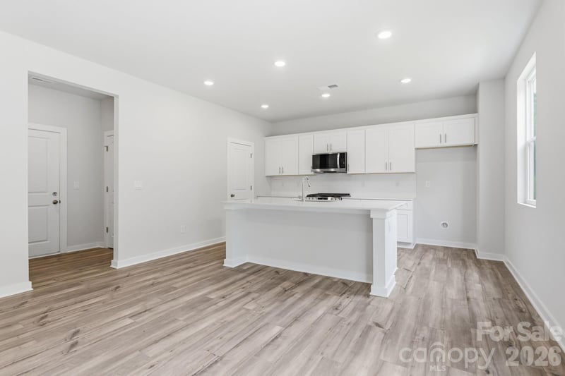 1053 Hallman Branch Ln, Lincolnton, NC 28092