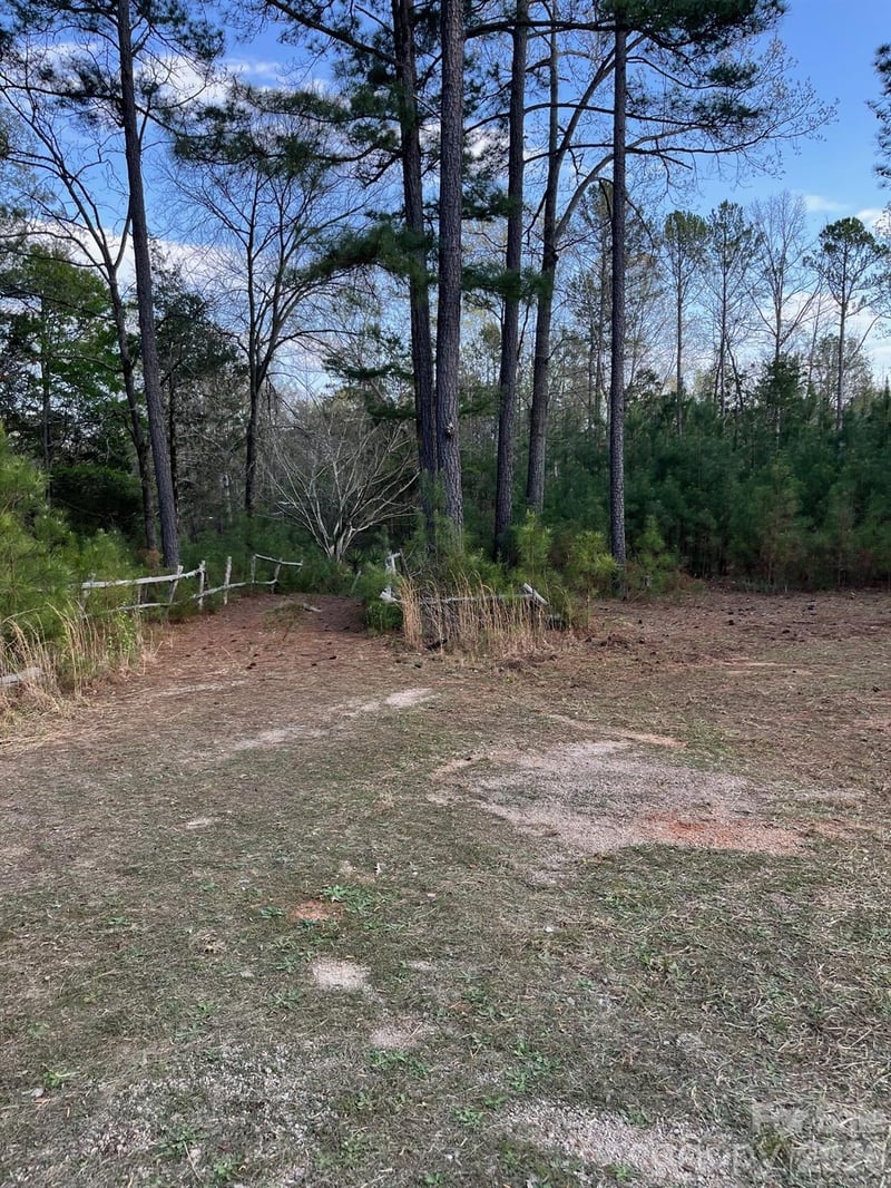 1264 Worthys Ferry Rd, Chester, SC 29706