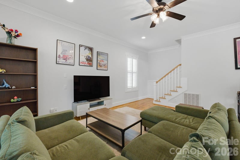 2724 Holt St, Charlotte, NC 28205
