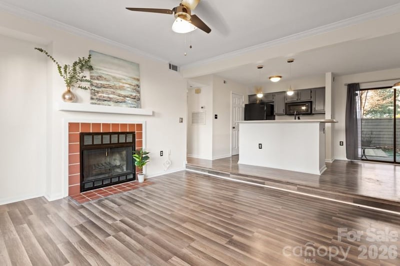 212 10th St, Charlotte, NC 28202