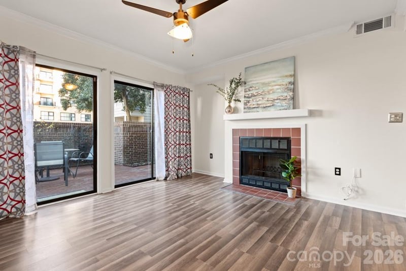 212 10th St, Charlotte, NC 28202