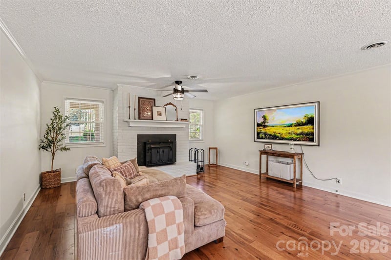 2115 Candlewood Dr, Concord, NC 28027