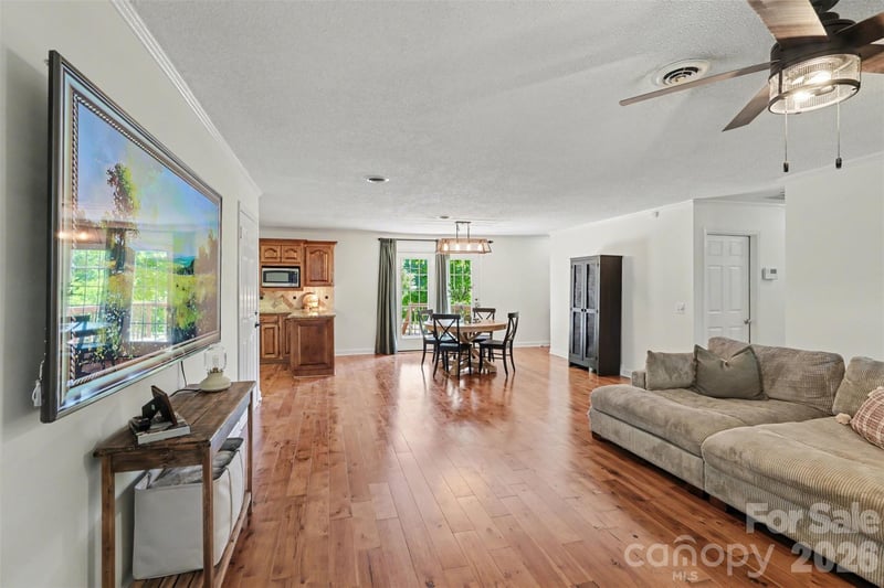 2115 Candlewood Dr, Concord, NC 28027
