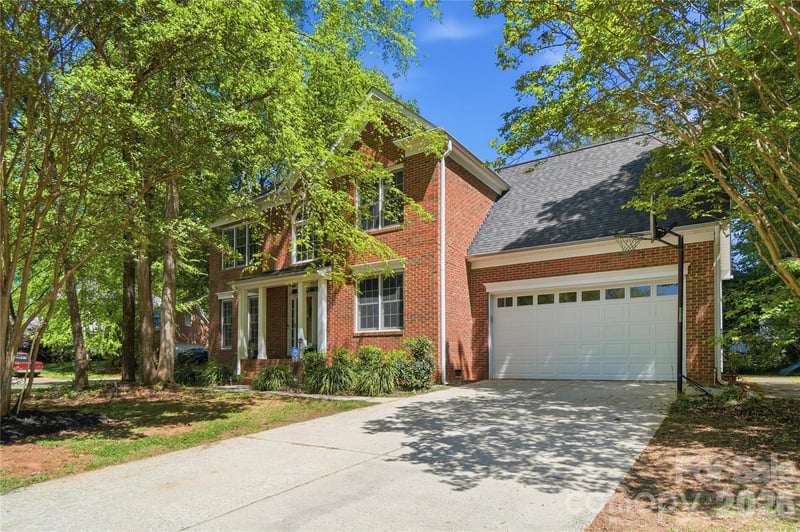 1818 Fox Hunt Ct, Rock Hill, SC 29732