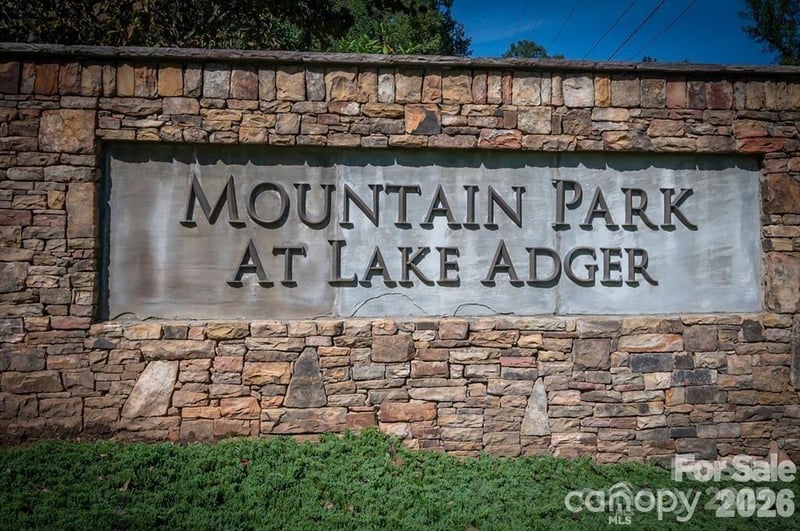 26 Mountain Pw #26, Mill Spring, NC 28756