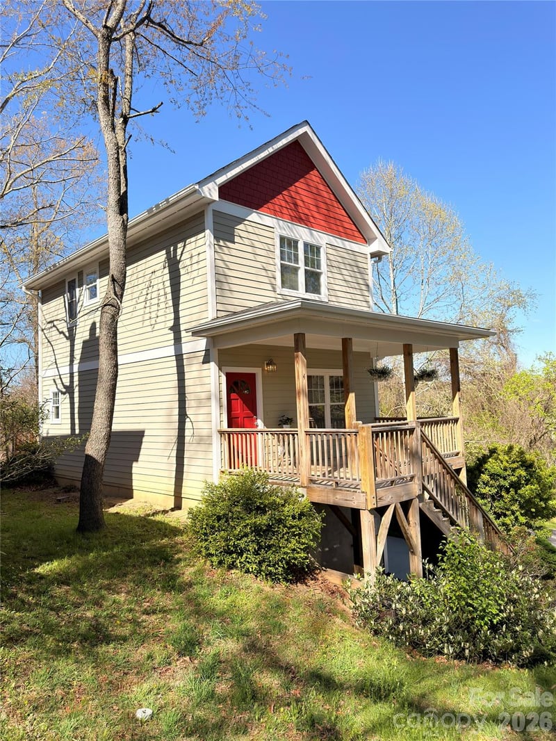 4 Cottage Ct, Asheville, NC 28801
