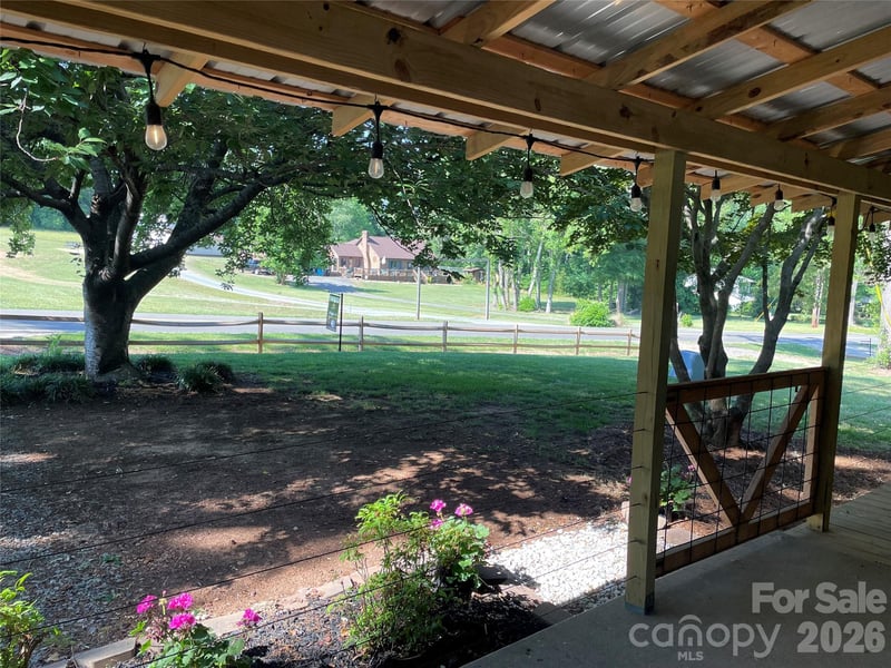 511 Sunbeam Farm Rd, Cherryville, NC 28021