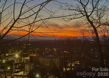 106 Mccauley Dr, Asheville, NC 28803