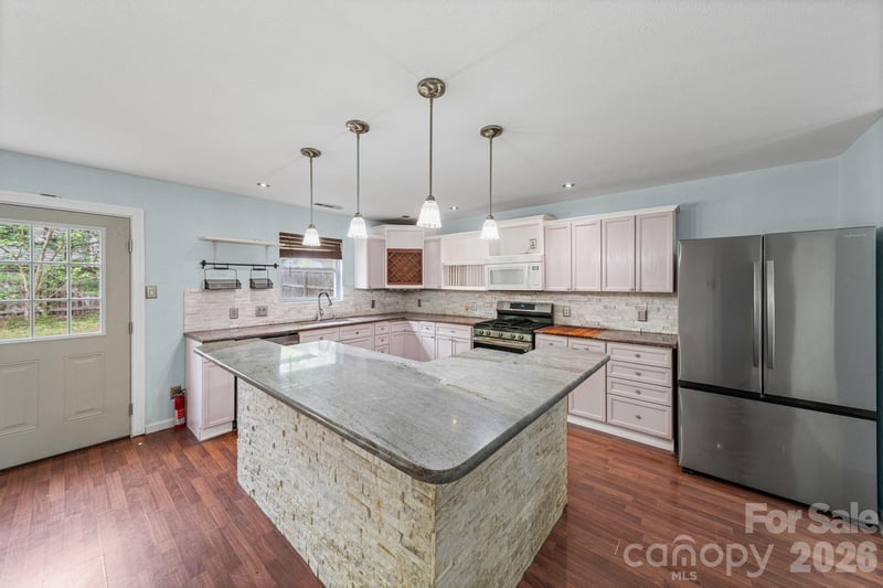 2902 Royal Fern Ln, Charlotte, NC 28215