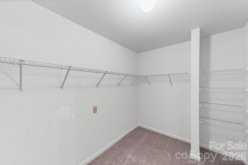 2902 Royal Fern Ln, Charlotte, NC 28215